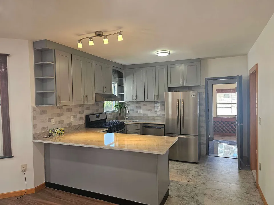 57 Evans St #57