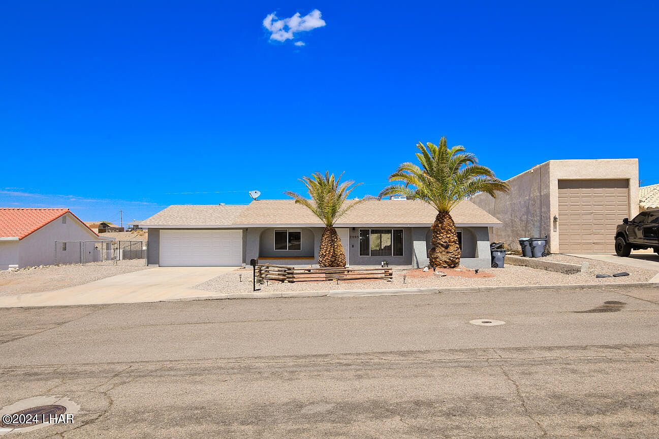 2895 Pepperwood Dr, Lake Havasu City, AZ 86404 | Zillow