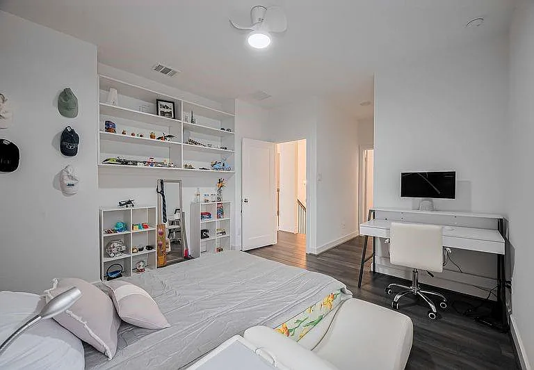 18311 Licola Meadow Ln — Photo 34