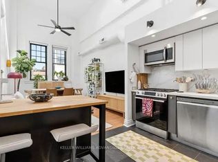 394 Euclid Ave #201, Toronto, ON M6G2S9