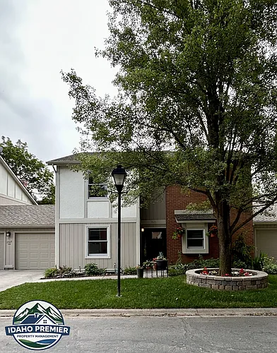 1565 E Lenz Ln #1 Photo 1