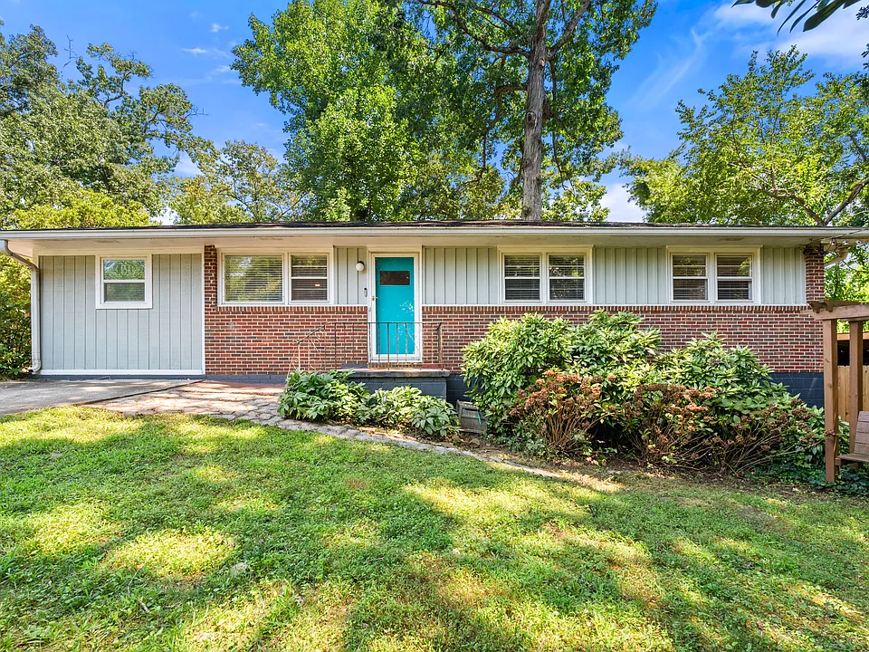 811 Whelchel Dr