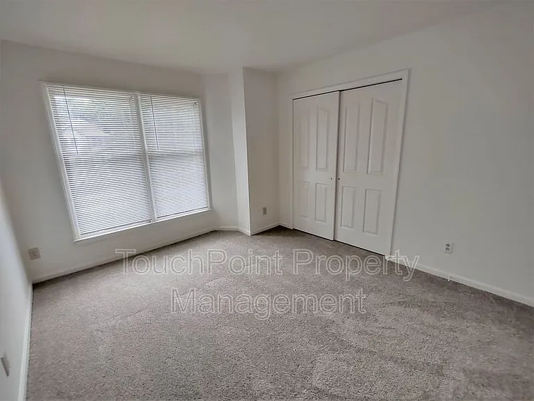 7366 Rose Terrace Ct — Photo 9