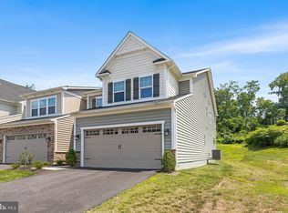 331 W Ponds Edge Dr, Media, PA 19063