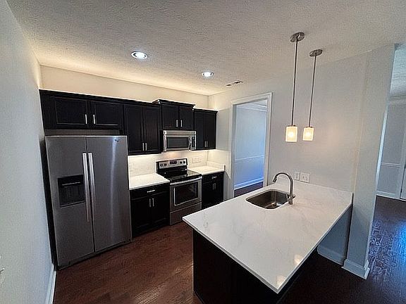New Quartz Countertops