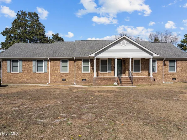 301 R L Honeycutt Drive, Wilmington, NC 28412