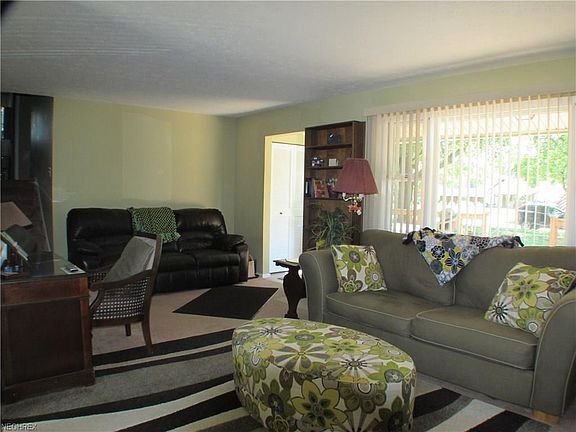 3rd image of 25162 Fawn Dr
