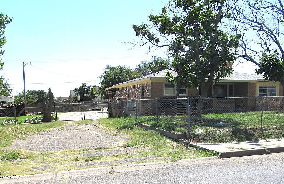 1st image of 1520 SE 14th Ave