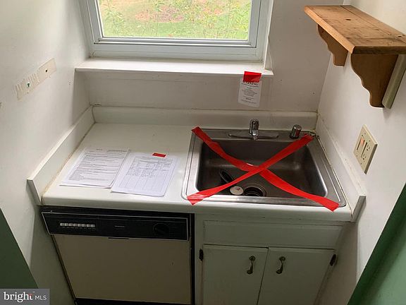 4th image of 428 N Armistead St APT T3