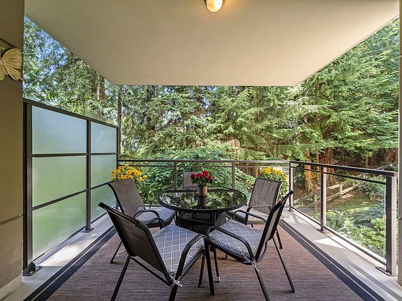 2nd image of 2950 Panorama Dr #405