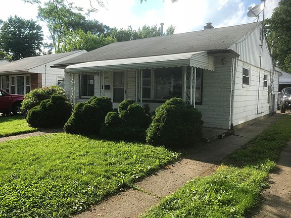 2nd image of 1629 E Meyers Ave