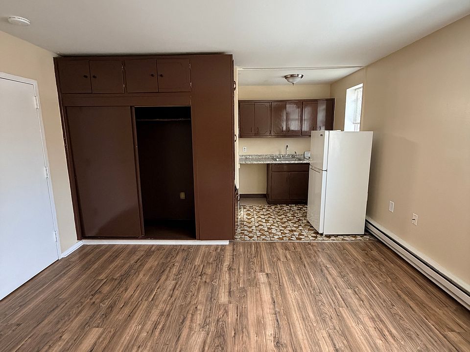 1st image of 158 Fountain St #1G1