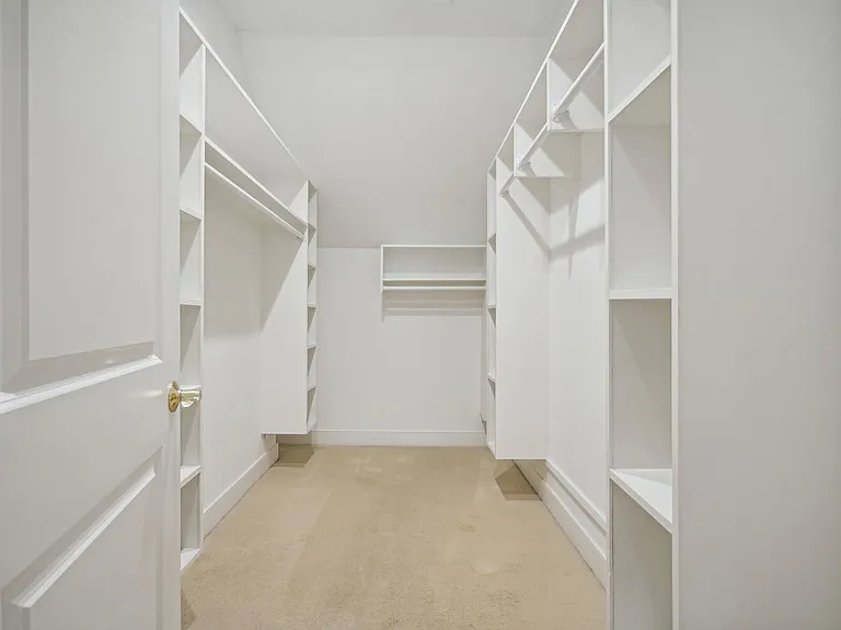 1530 Forest Villa Ln — Photo 37