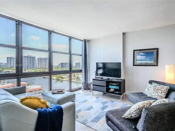 2017 S Ocean Dr APT 1404, Hallandale, FL 33009