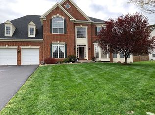 22091 Water Run Ct, Ashburn, VA 20148