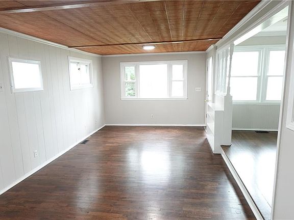 4th image of 801 NE 46th St