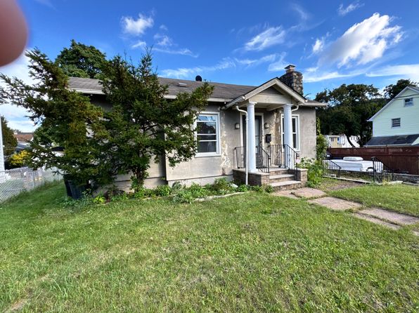 18 Union Ave