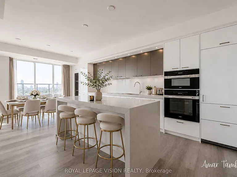 858 Dupont St #728 — Photo 4