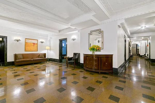 Rented by Compass | media 14