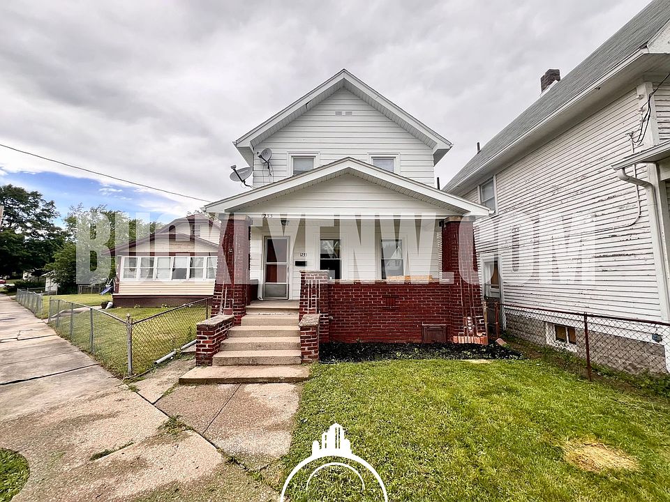 1st image of 1233 Halstead St