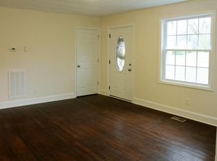 1104 Buena Rd, Knoxville, TN 37919