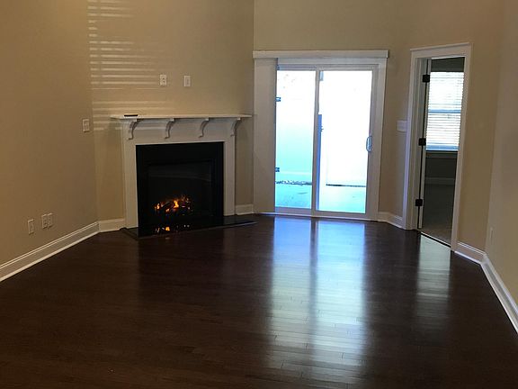 5th image of 1804 Fox Den Way