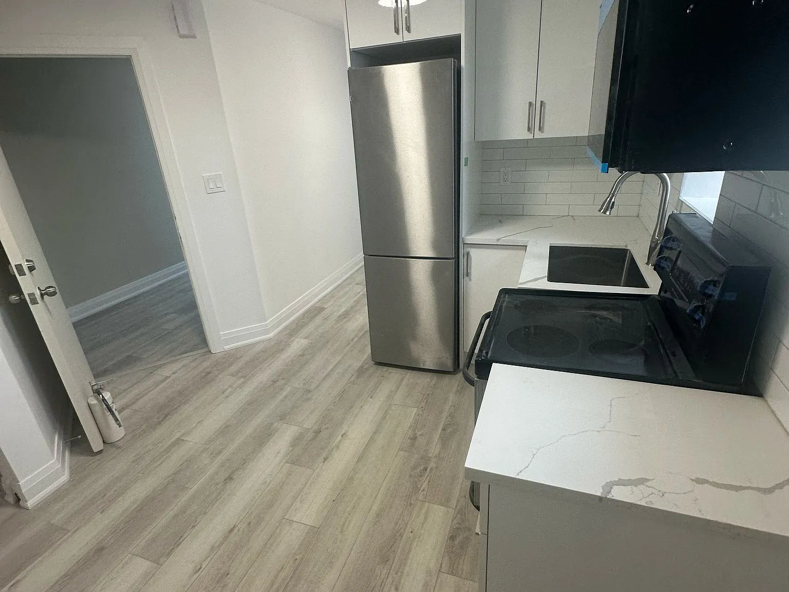 1 bed, $1,800 — Photo 2