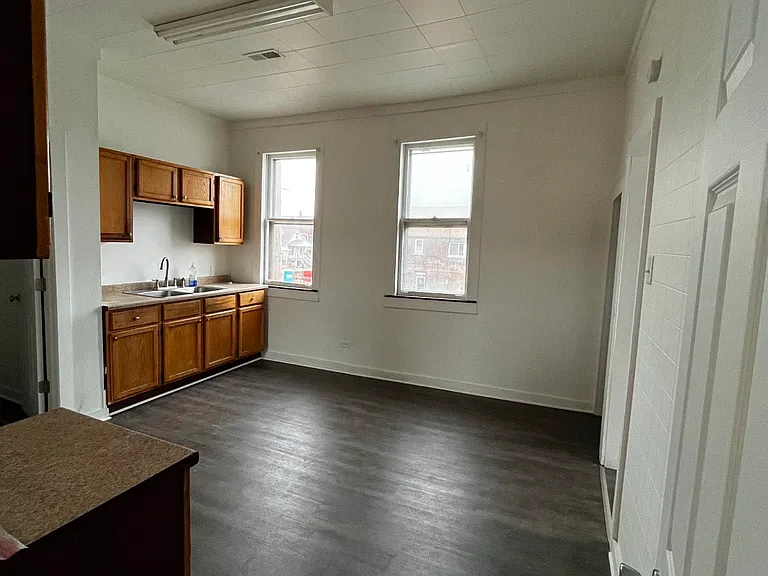 4944 Magoun Ave #2 — Photo 4