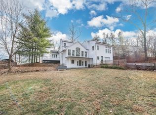 6 Berton Rd, Boonton Township, NJ 07005