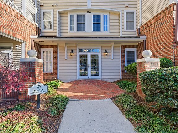 3rd image of 116 Northbrook Dr APT 204