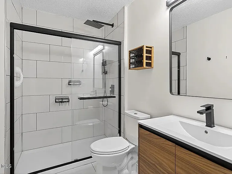 80 Crestwood Ter — Photo 21