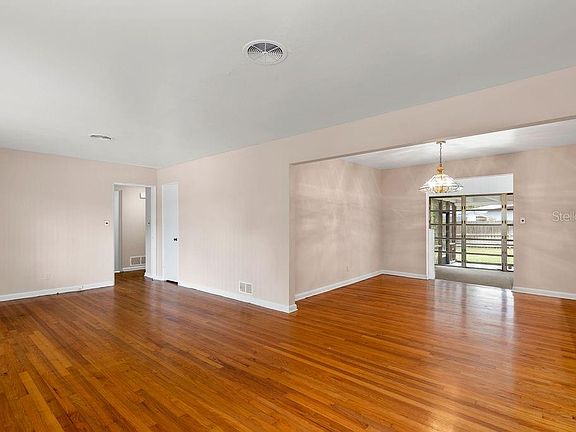 4th image of 3901 Neptune Dr