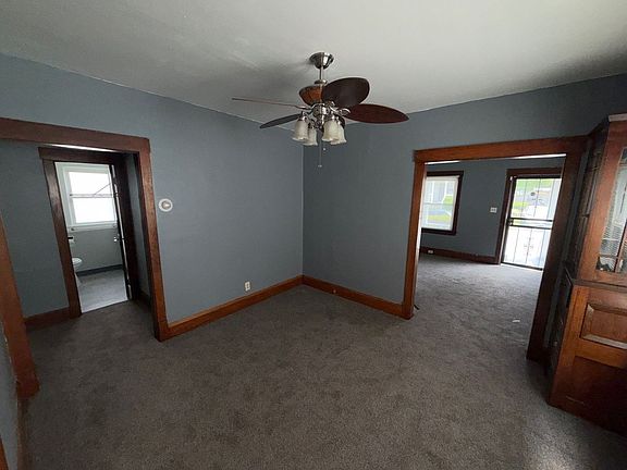 3rd image of 2646 E 122nd St #1