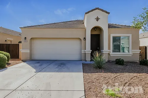 41363 W Williams Way Photo 1