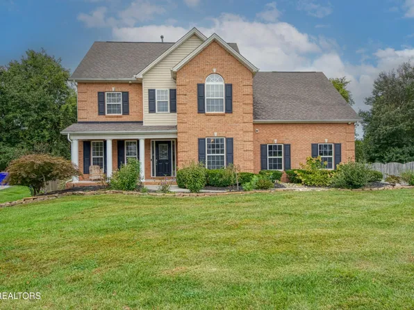 12509 Coral Reef Cir, Knoxville, TN 37922