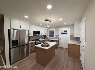 337C Canterbury Ct, Lakewood, NJ 08701