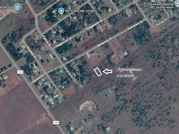 (undisclosed Address), Victoria, TX 77901