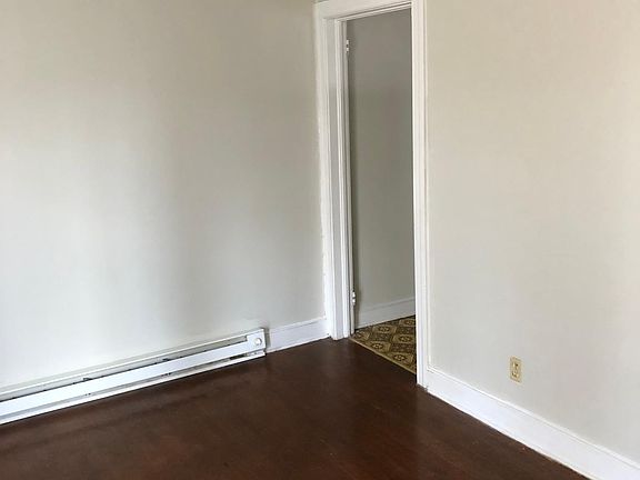2nd image of 1020 Willowbrook Dr