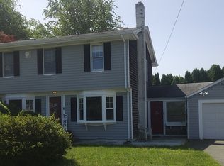 114 Pearl St, Dartmouth, MA 02748