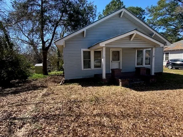 31 Oak St, Elberton, GA 30635