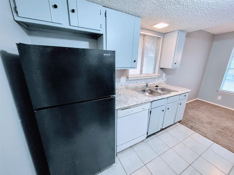 3429 Willowrun Dr #D — Photo 6