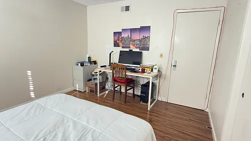 437 Boynton Ave #4 Photo 1
