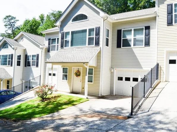 302 Pointe Cir, Dahlonega, GA 30533