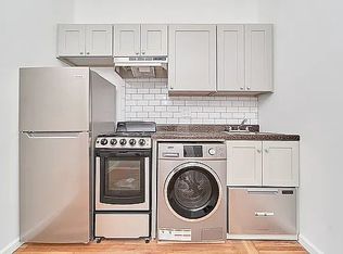 324 E 74th St APT 5B, New York, NY 10021