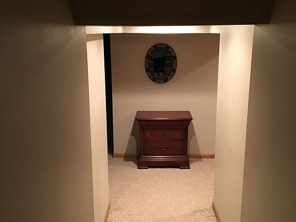 Stairs to basement 