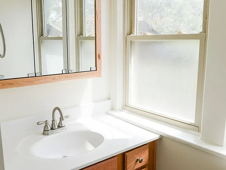 2296 Summit St — Photo 13