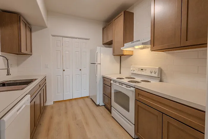 18845 S Esherton Dr — Photo 10
