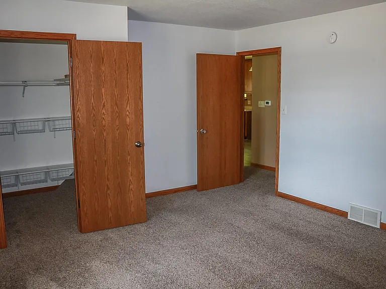 1213 E Bremer Ave #1213 — Photo 14