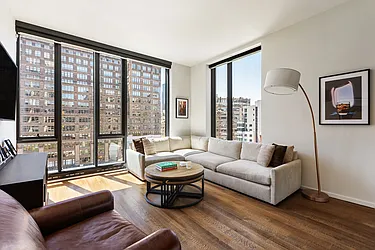 570 Broome Street, #8A