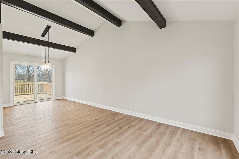 4th image of 229 Newport Court